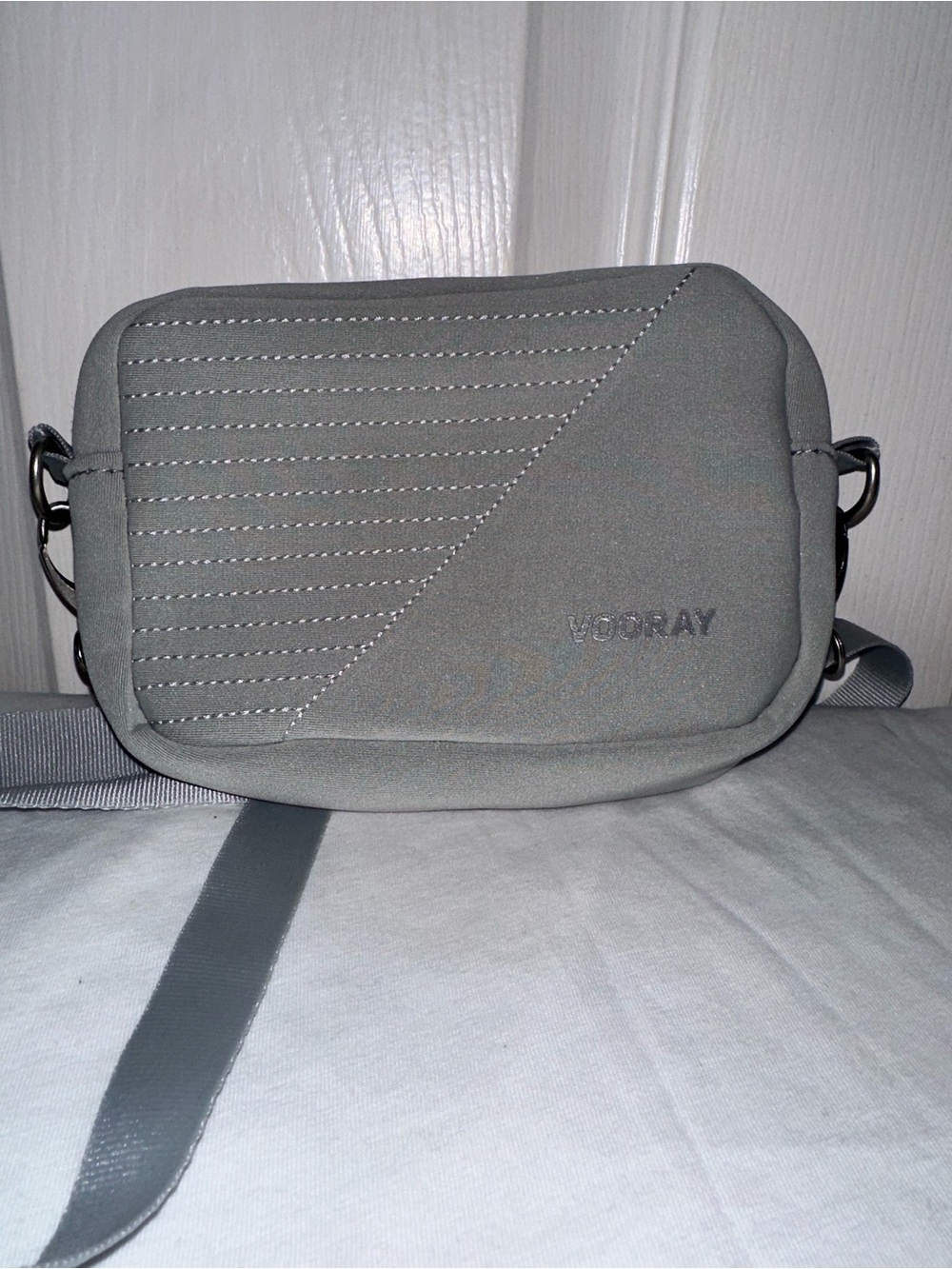 VODRAY Women's Gray Crossbody Bag – Quilted Front Compact Shoulder Bag